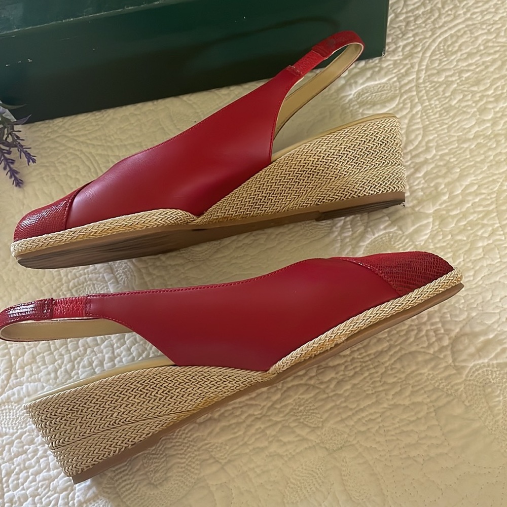 AMALFI BY RANGONI Red leather wedge sandals, new with original box, size 9.5